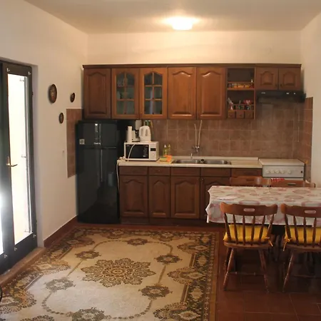 Apartment With A Parking Space Businci, Ciovo - 14010 Trogir